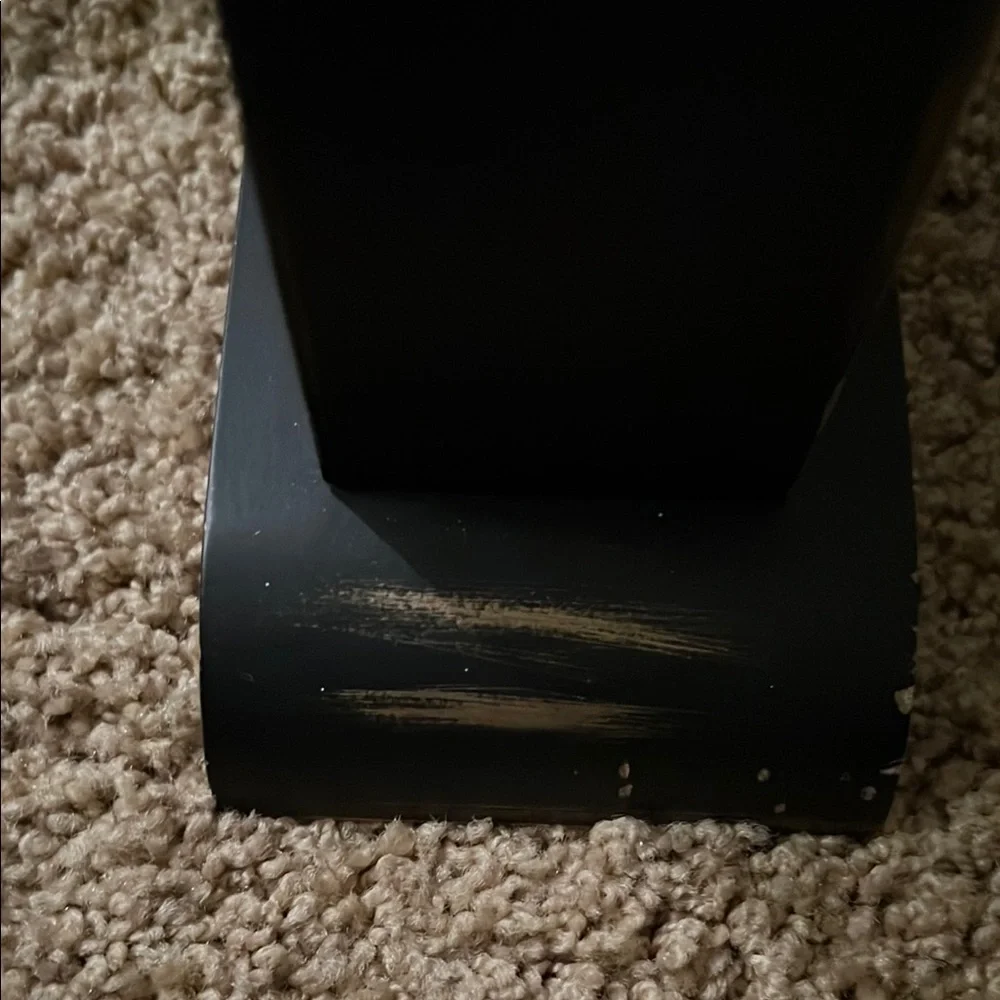 Elegant Black Table Clock